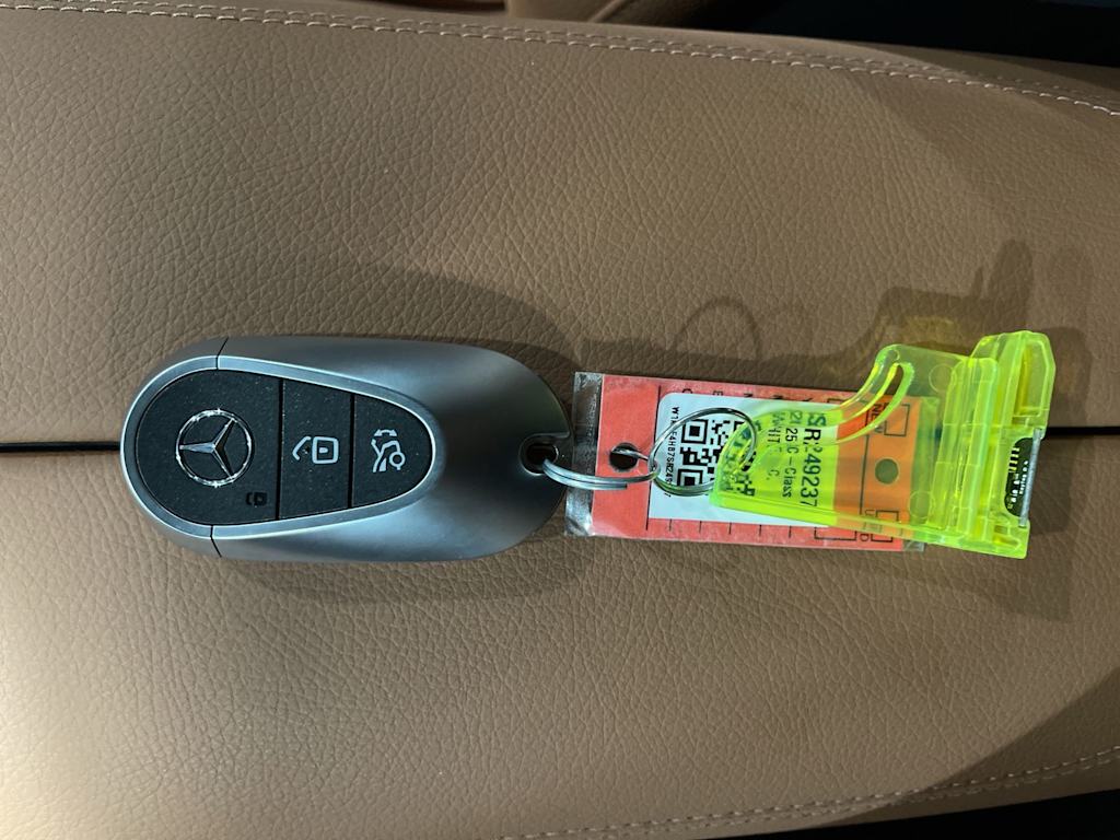 Thumbnail: 2025 Mercedes-Benz C-Class - 16