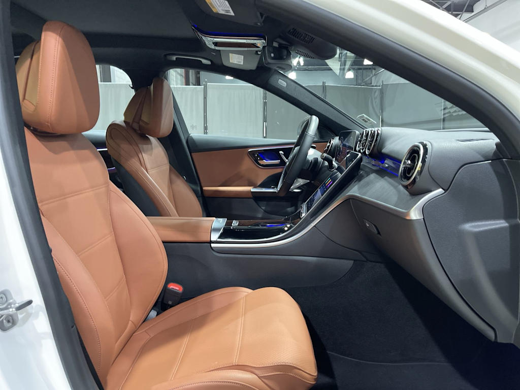 Thumbnail: 2025 Mercedes-Benz C-Class - 32