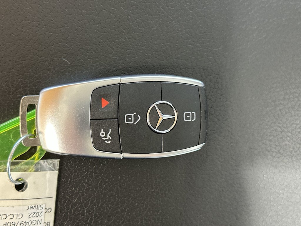 Thumbnail: 2024 Mercedes-Benz C-Class - 18