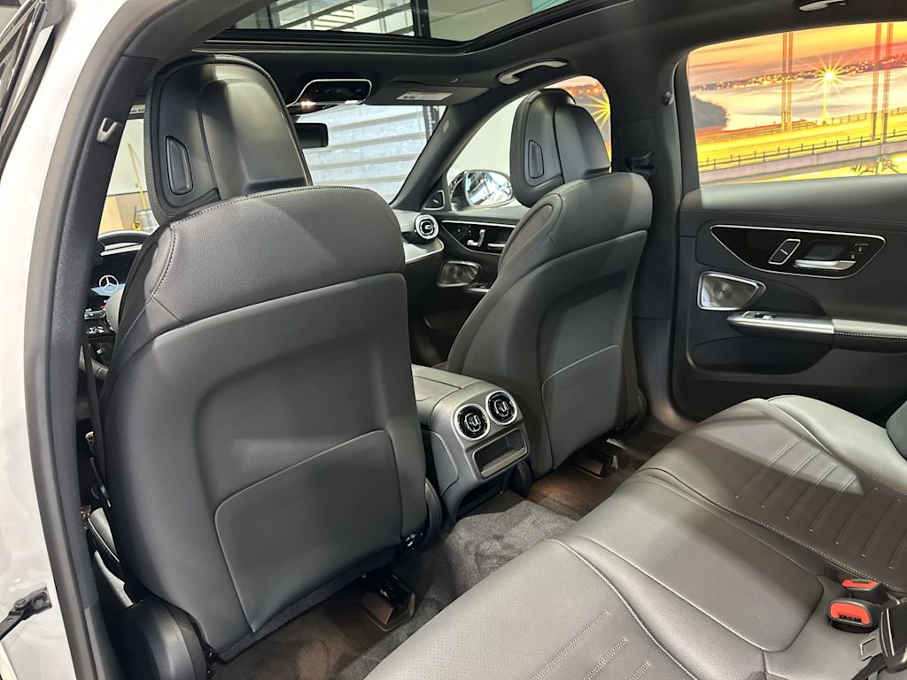 Thumbnail: 2026 Mercedes-Benz C-Class - 13