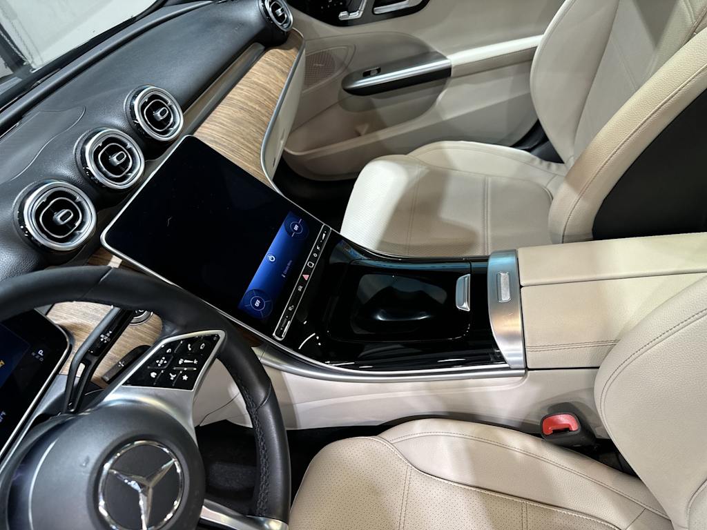 Thumbnail: 2023 Mercedes-Benz C-Class - 15