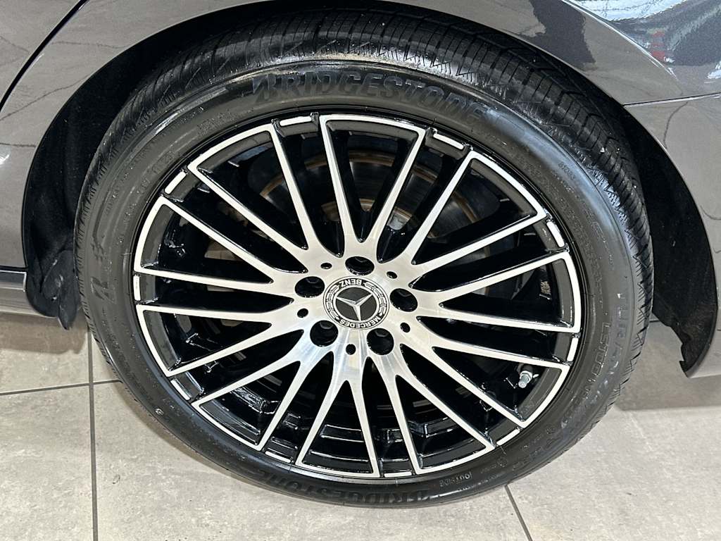 Thumbnail: 2023 Mercedes-Benz C-Class - 8
