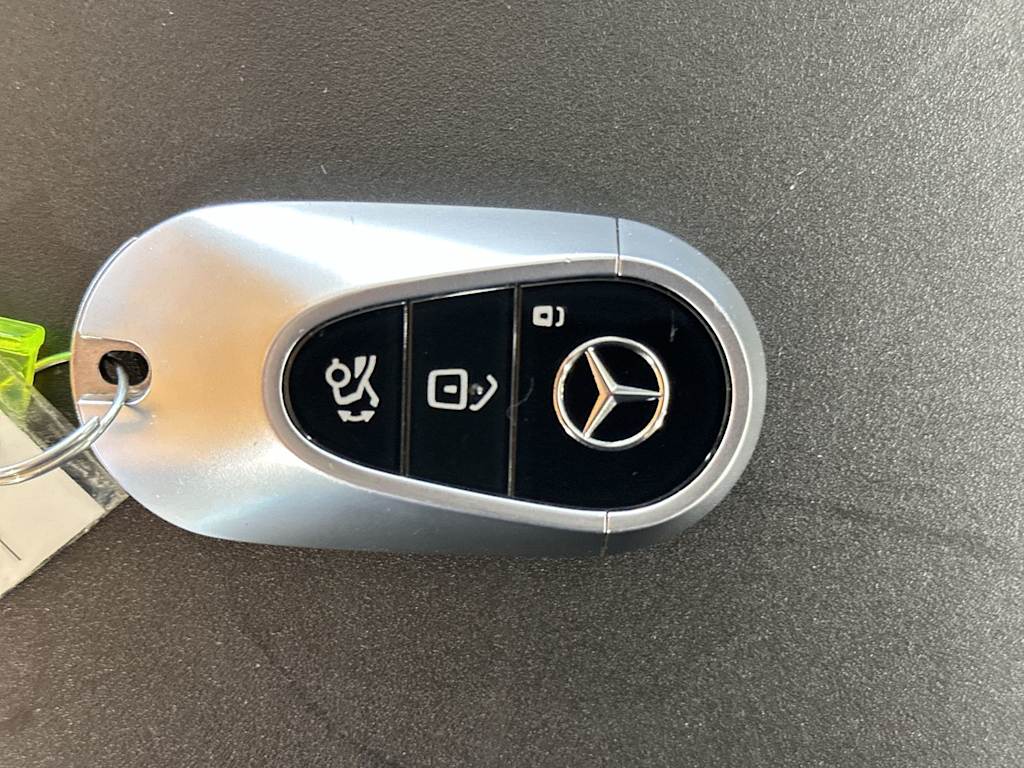 Thumbnail: 2024 Mercedes-Benz EQS - 17