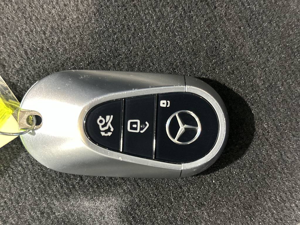 Thumbnail: 2023 Mercedes-Benz EQS - 16