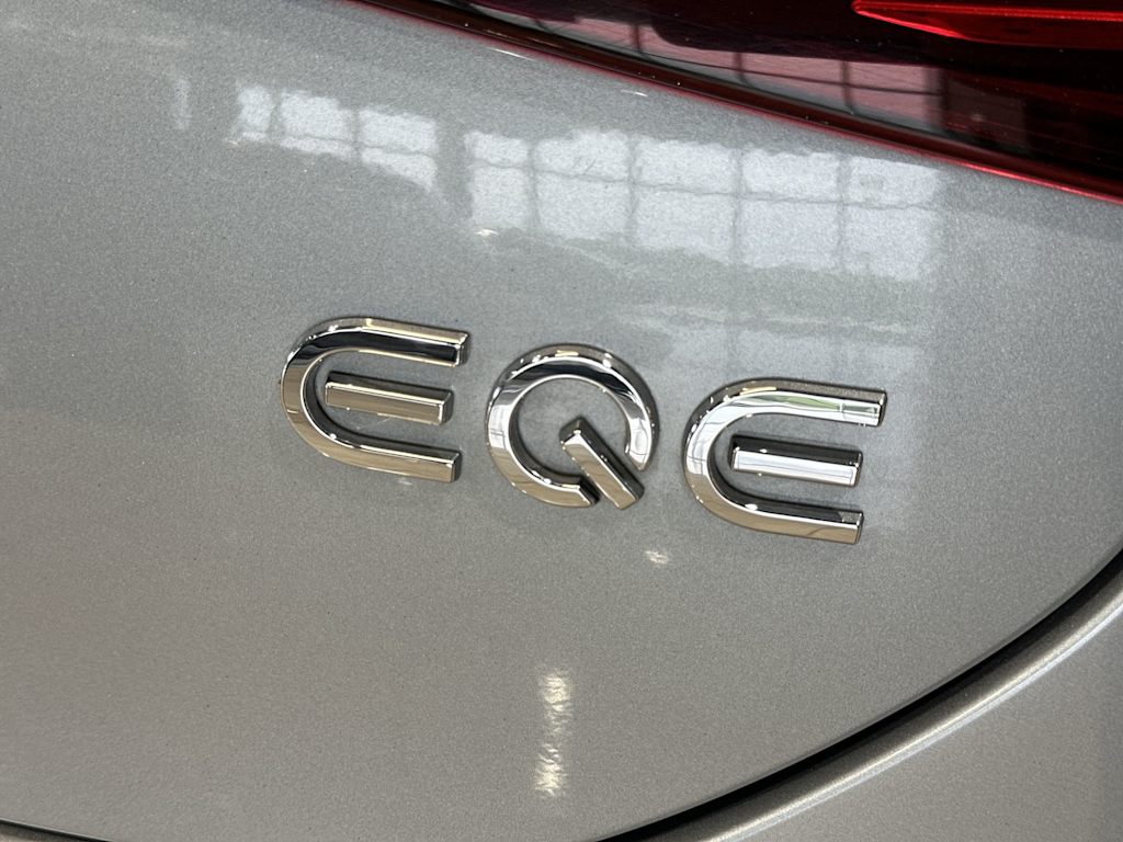 Thumbnail: 2023 Mercedes-Benz EQE - 30