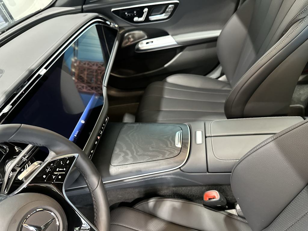 Thumbnail: 2026 Mercedes-Benz E-Class - 33