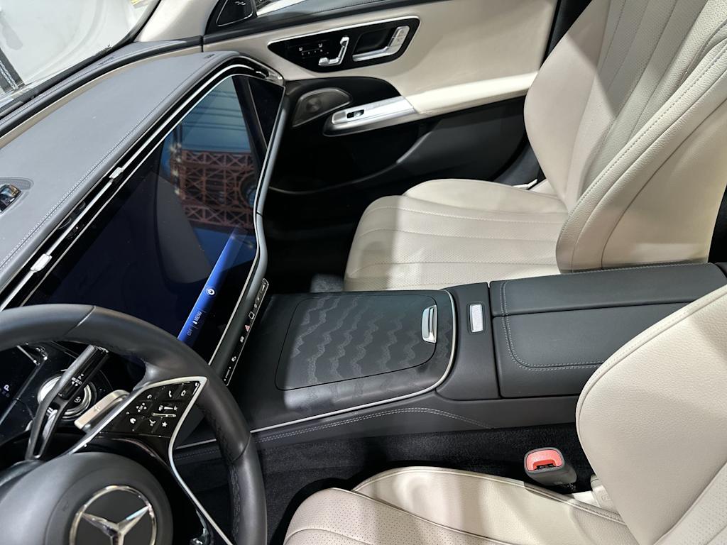 Thumbnail: 2026 Mercedes-Benz E-Class - 33