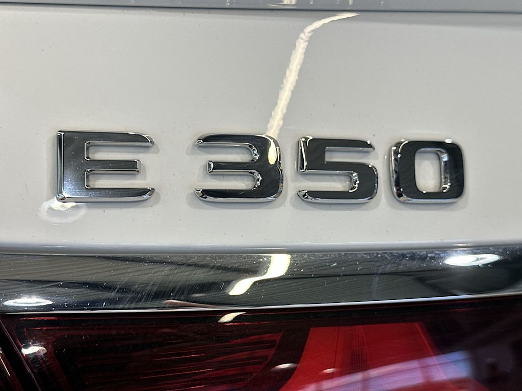 Thumbnail: 2024 Mercedes-Benz E-Class - 31