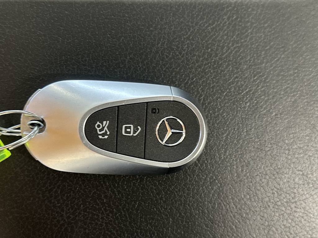 Thumbnail: 2024 Mercedes-Benz E-Class - 18