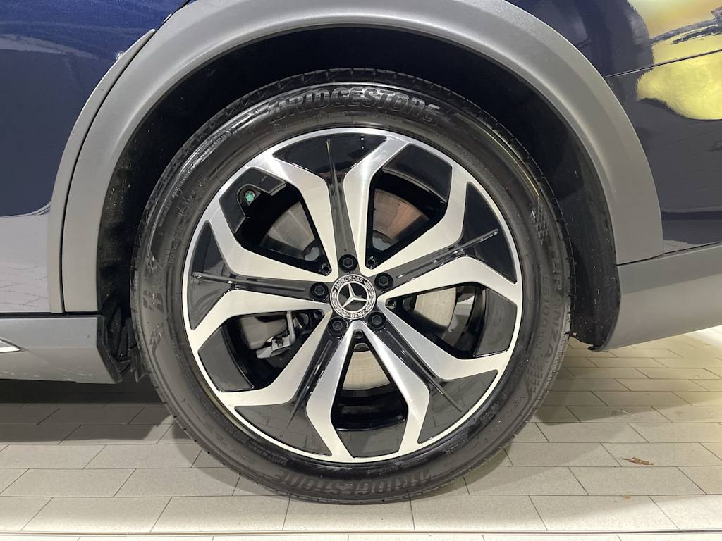 Thumbnail: 2025 Mercedes-Benz E-Class - 8