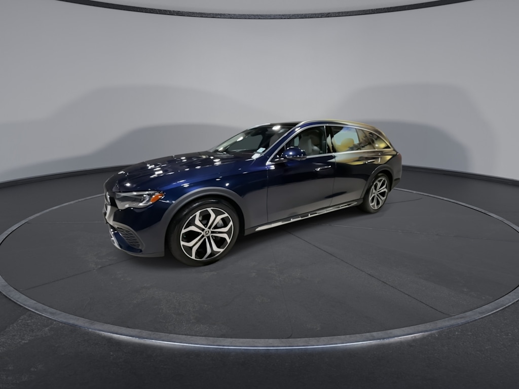 Thumbnail: 2025 Mercedes-Benz E-Class - 21