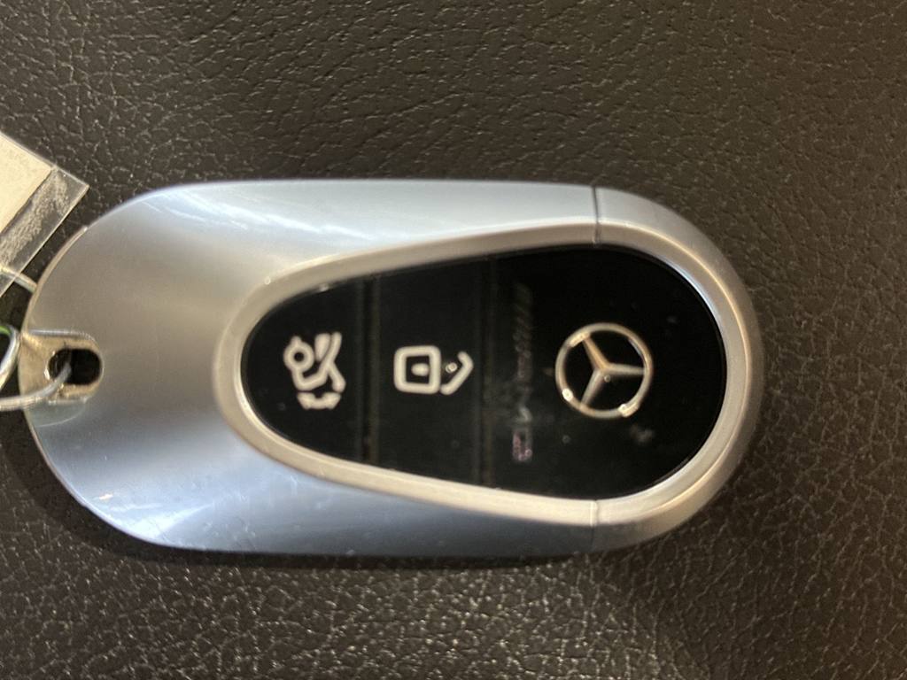 Thumbnail: 2022 Mercedes-Benz SL-Class - 16