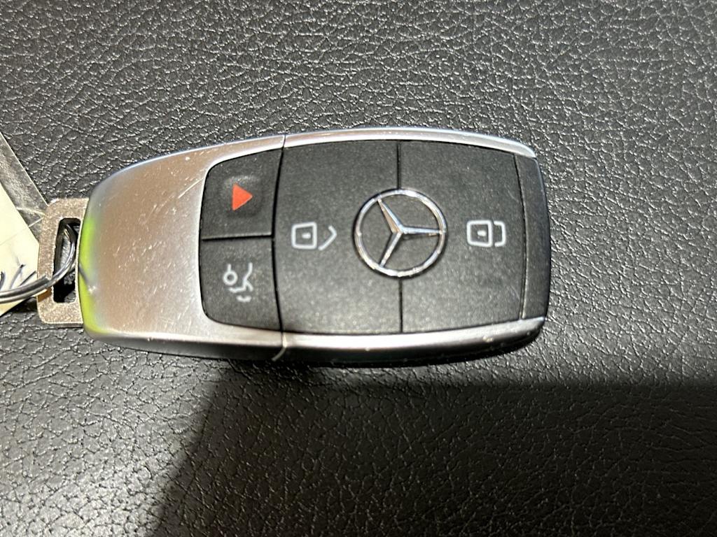 Thumbnail: 2021 Mercedes-Benz C-Class - 17