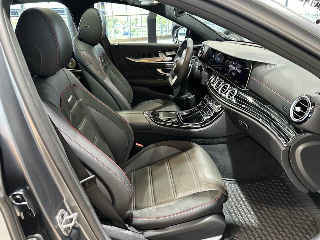 Thumbnail: 2022 Mercedes-Benz E-Class - 32