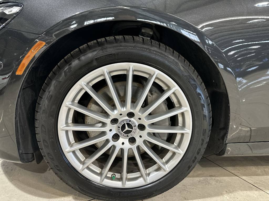 Thumbnail: 2021 Mercedes-Benz E-Class - 8