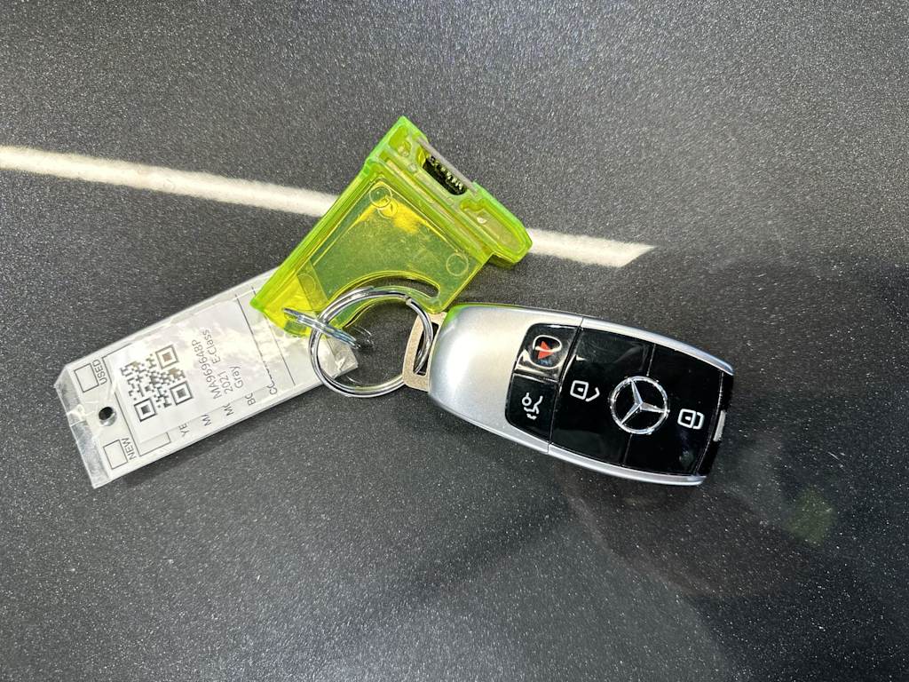 Thumbnail: 2021 Mercedes-Benz E-Class - 17