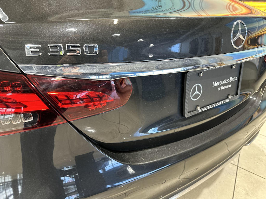 Thumbnail: 2021 Mercedes-Benz E-Class - 30