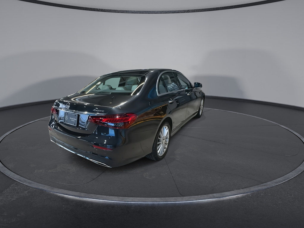 Thumbnail: 2021 Mercedes-Benz E-Class - 25