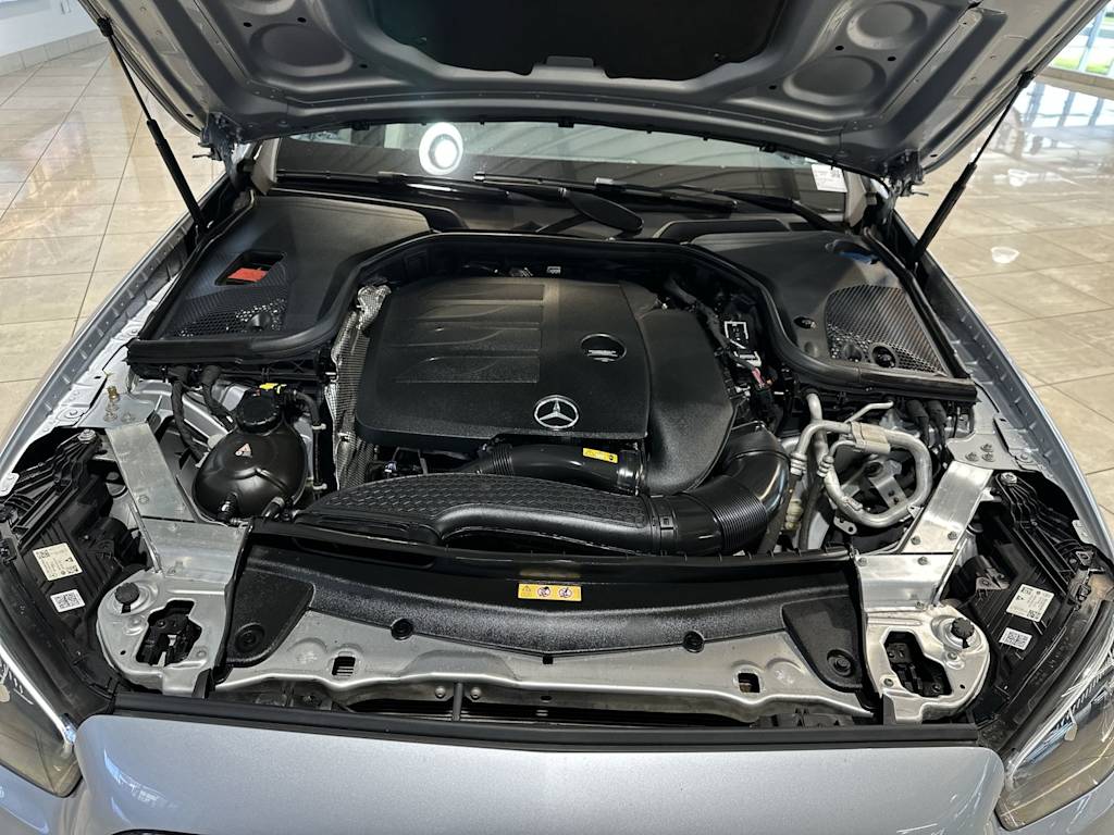 Thumbnail: 2022 Mercedes-Benz E-Class - 9