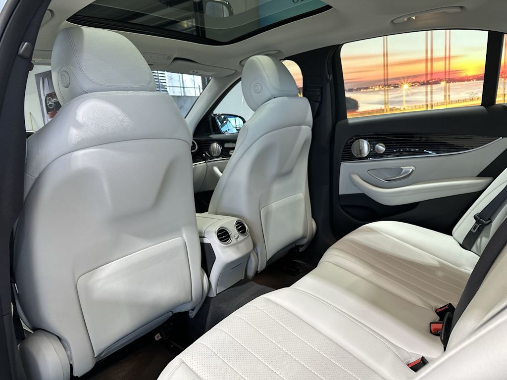 Thumbnail: 2022 Mercedes-Benz E-Class - 13