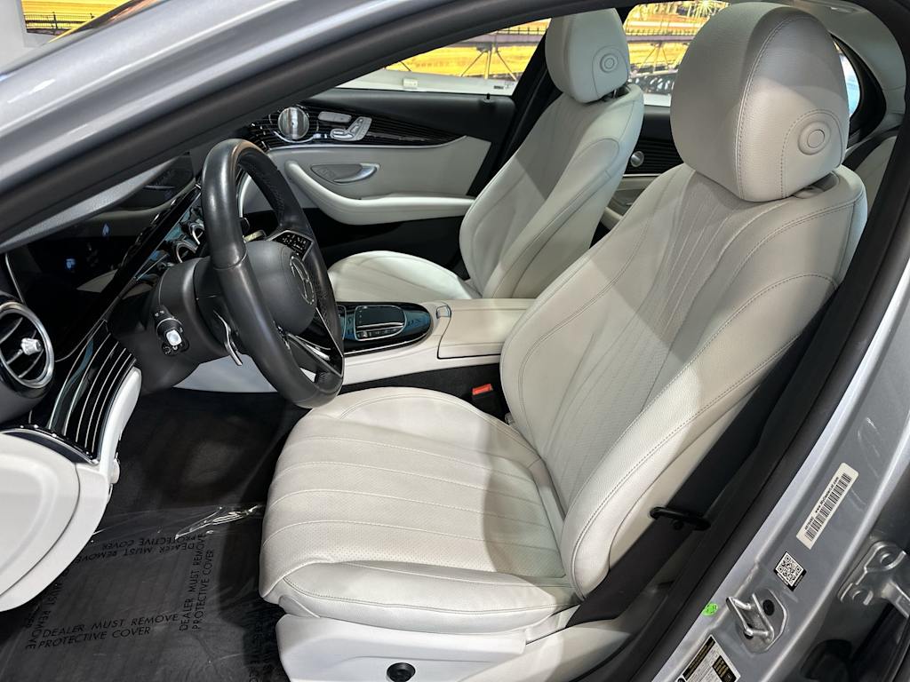 Thumbnail: 2022 Mercedes-Benz E-Class - 12