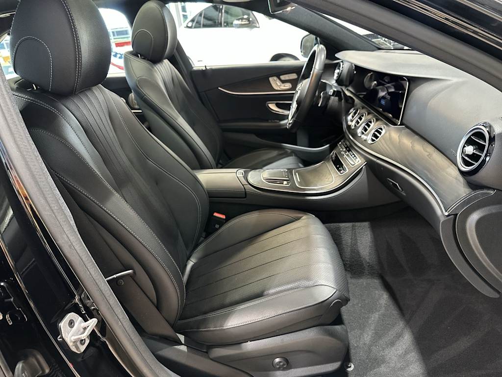 Thumbnail: 2023 Mercedes-Benz E-Class - 32