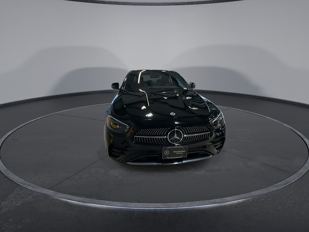 Thumbnail: 2023 Mercedes-Benz E-Class - 18