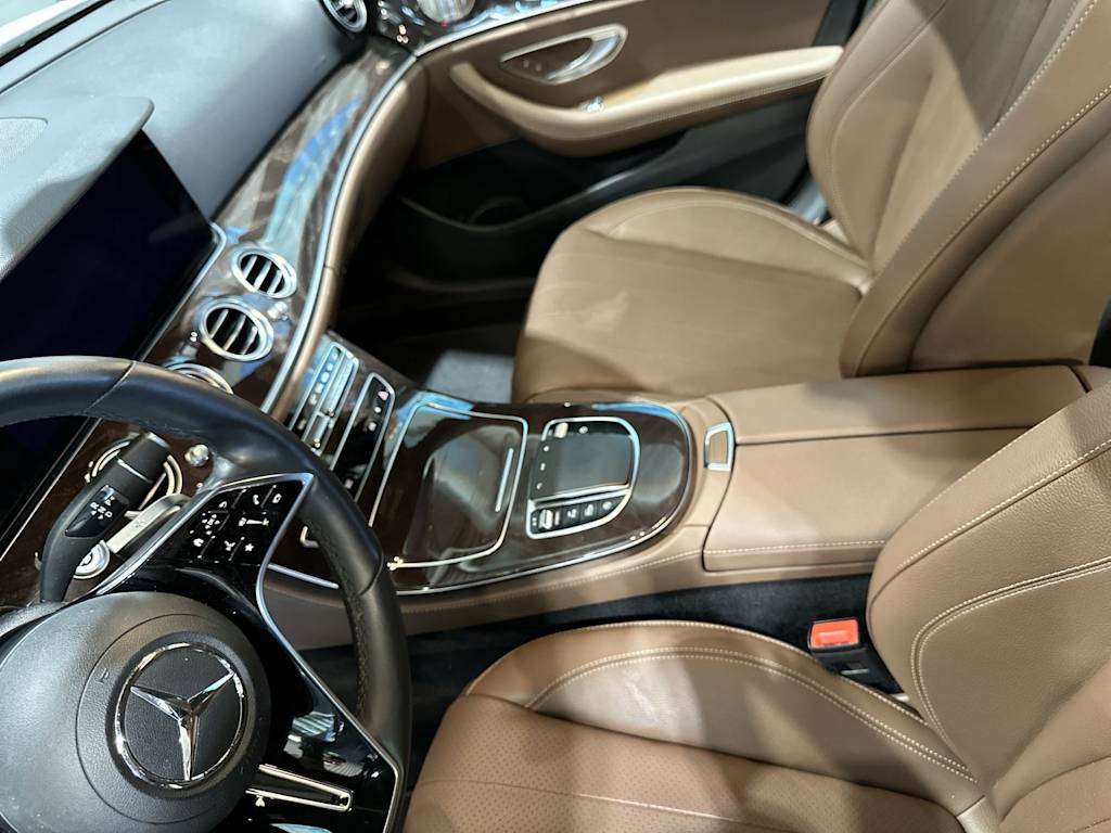 Thumbnail: 2023 Mercedes-Benz E-Class - 32