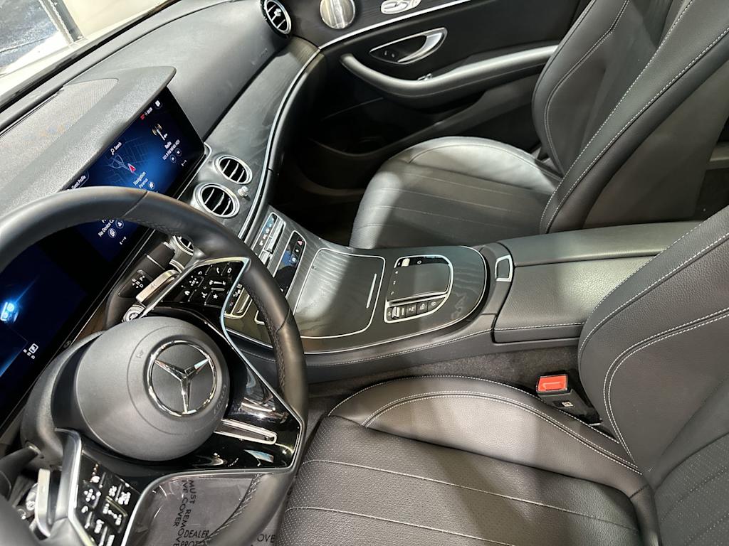 Thumbnail: 2023 Mercedes-Benz E-Class - 32