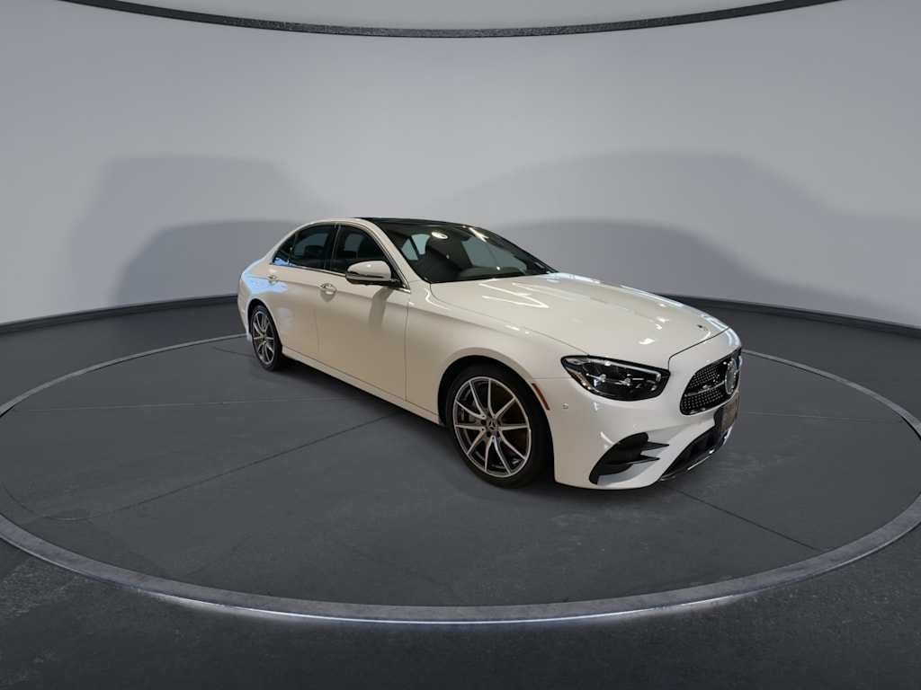 Thumbnail: 2023 Mercedes-Benz E-Class - 7