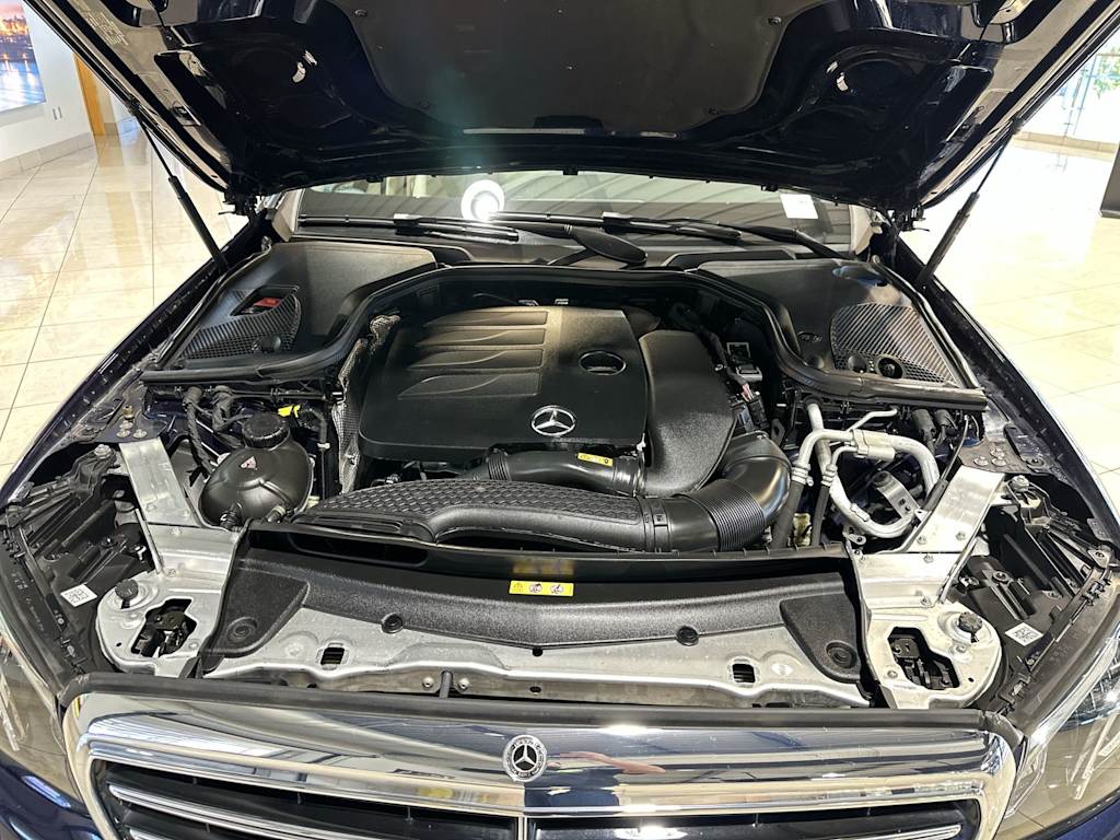Thumbnail: 2020 Mercedes-Benz E-Class - 9