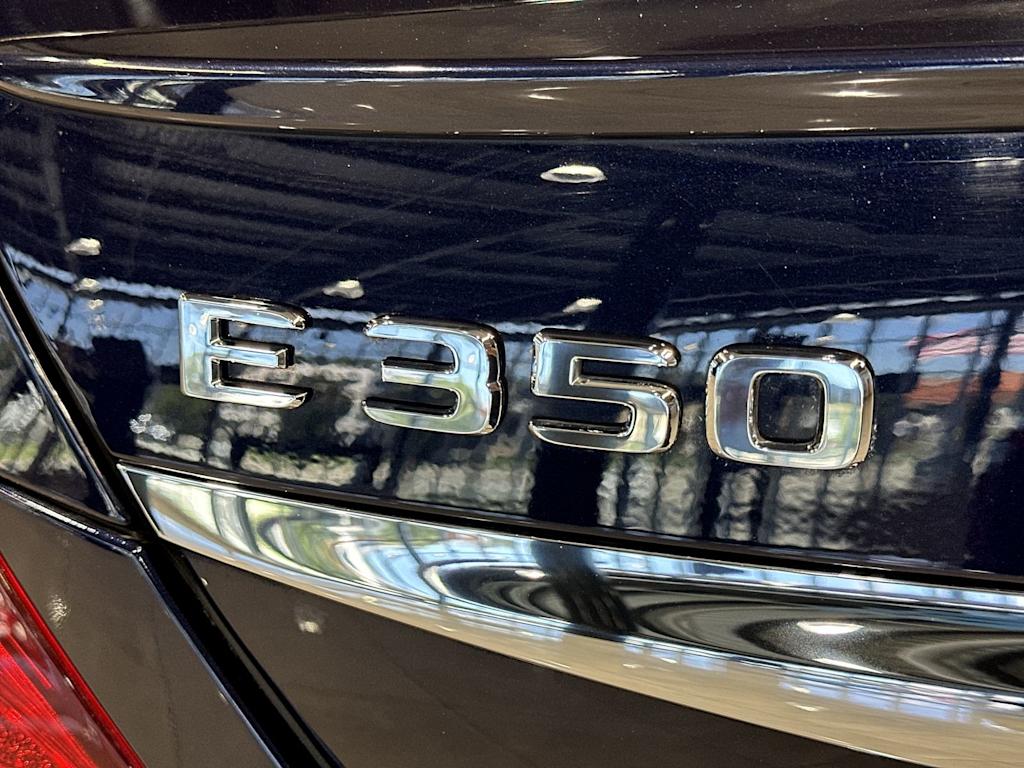 Thumbnail: 2020 Mercedes-Benz E-Class - 31