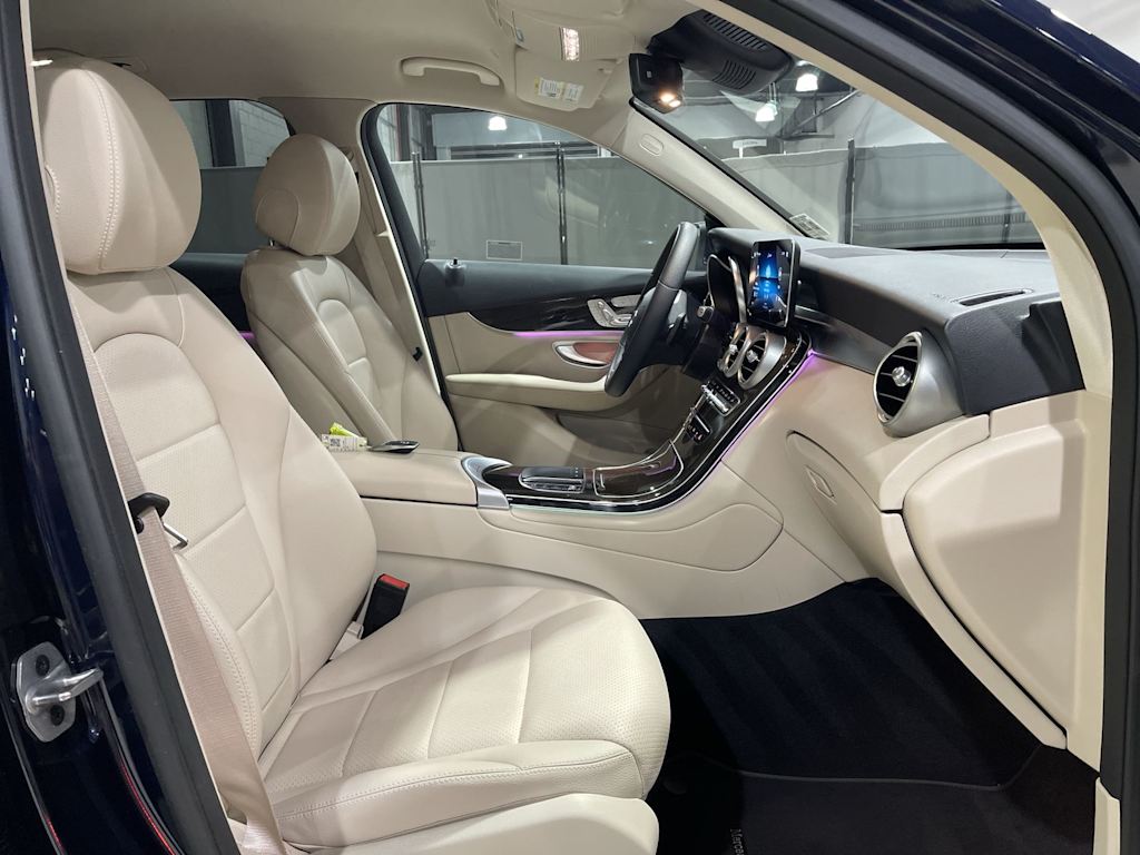 Thumbnail: 2022 Mercedes-Benz GLC - 33