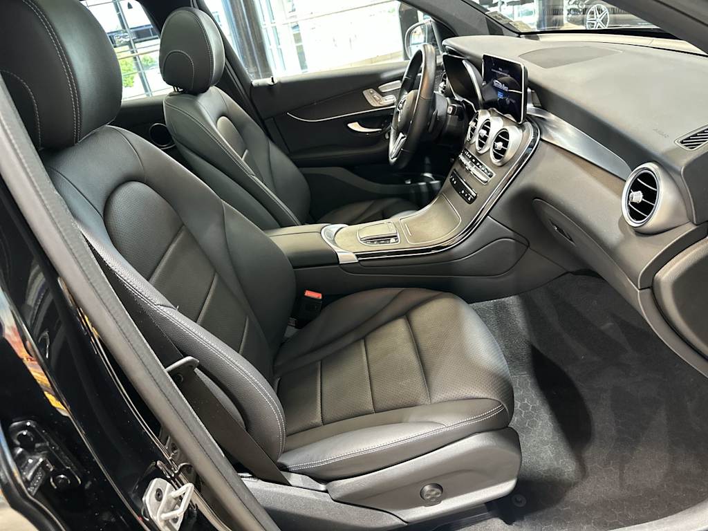 Thumbnail: 2021 Mercedes-Benz GLC - 12