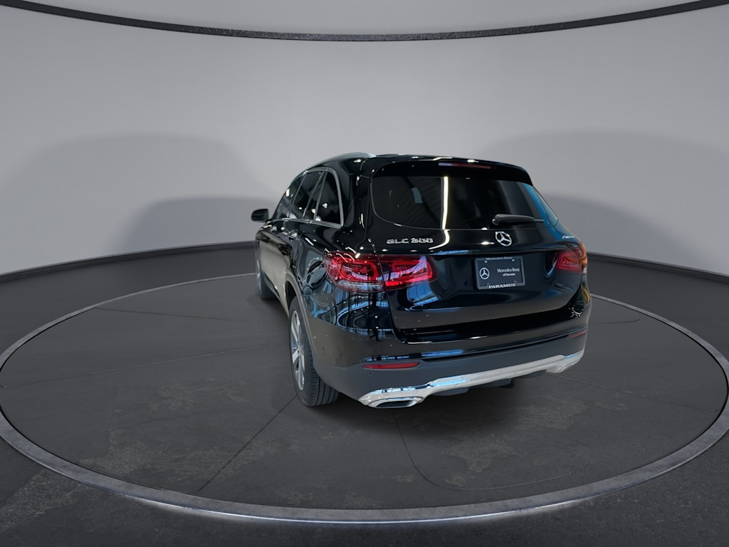 Thumbnail: 2022 Mercedes-Benz GLC - 7