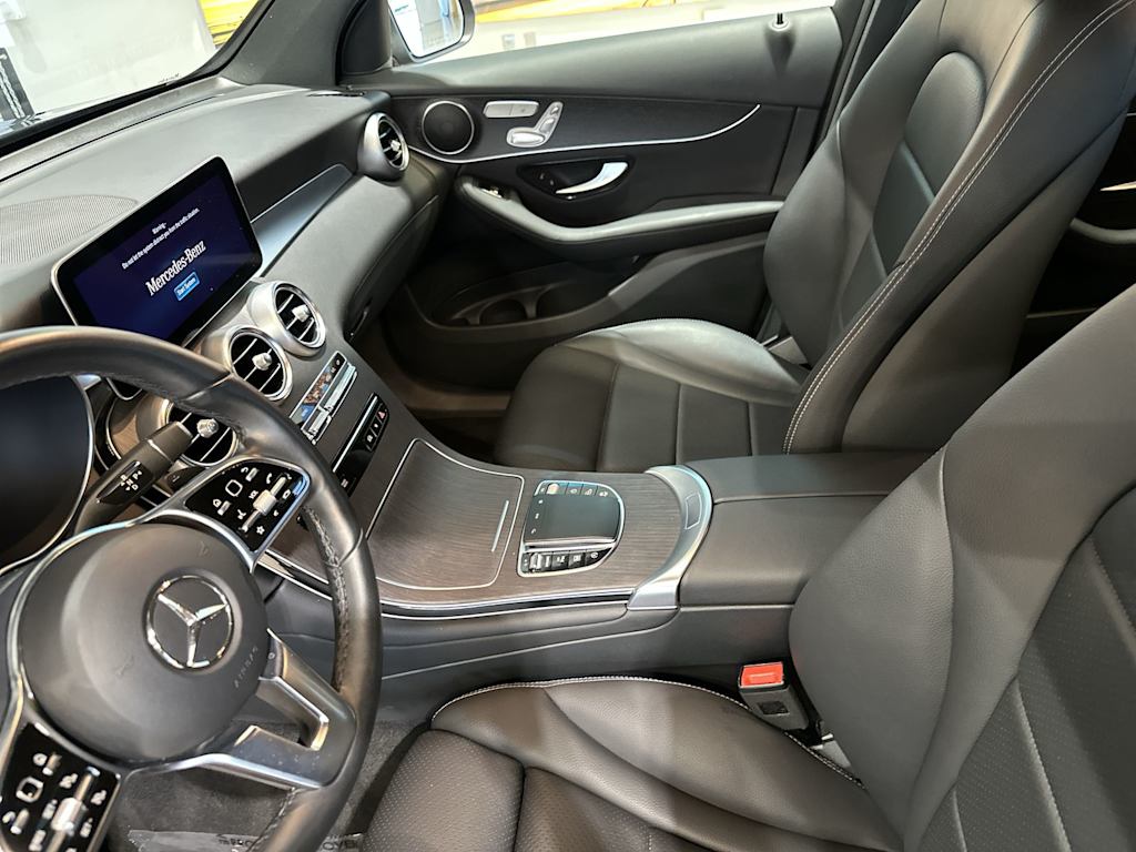 Thumbnail: 2022 Mercedes-Benz GLC - 32