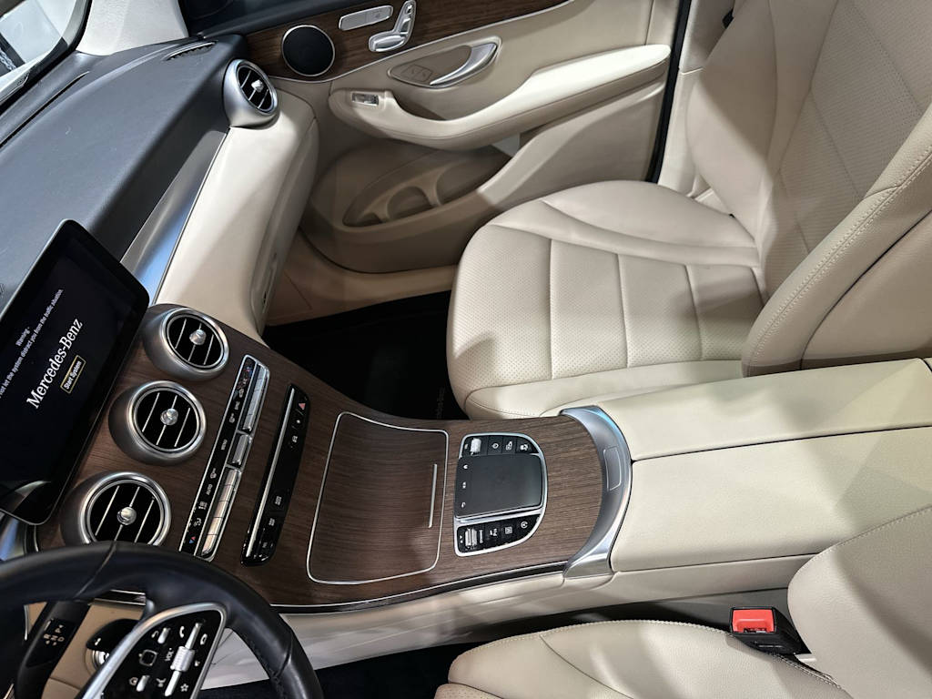 Thumbnail: 2022 Mercedes-Benz GLC - 32
