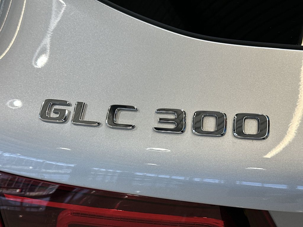 Thumbnail: 2022 Mercedes-Benz GLC - 7