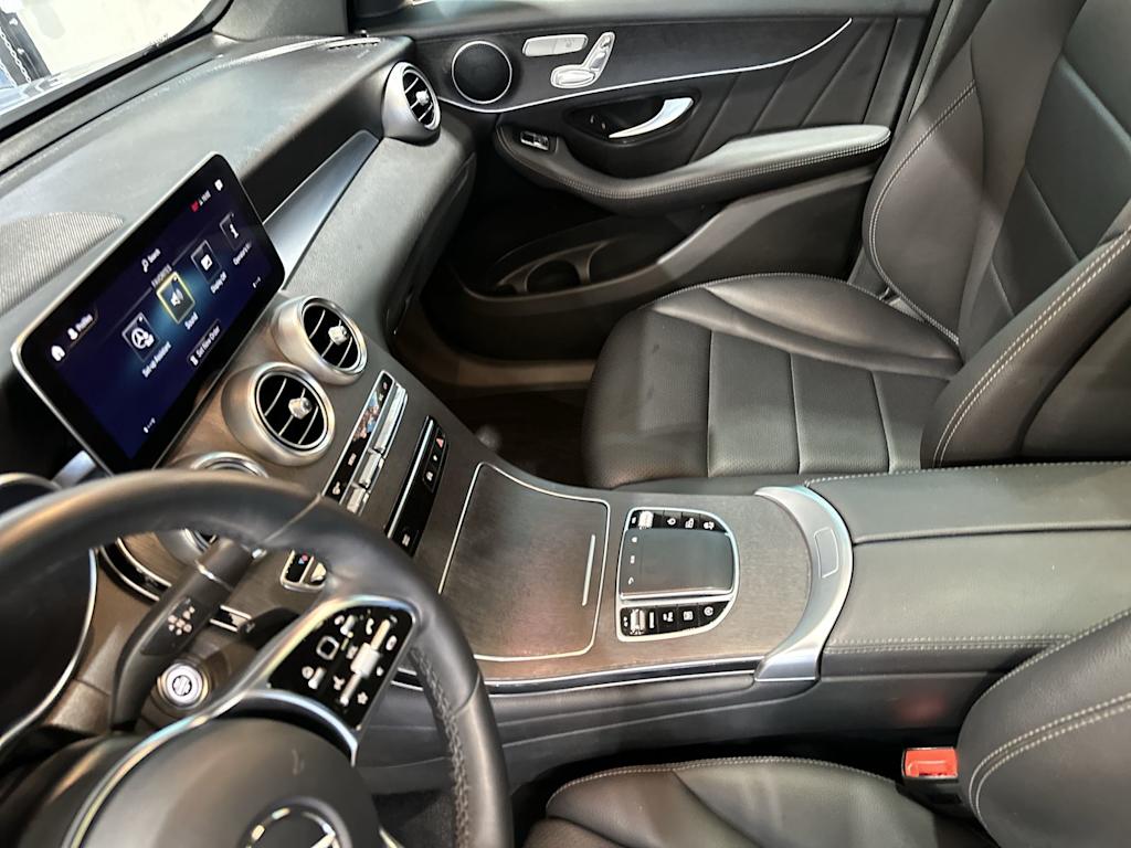 Thumbnail: 2022 Mercedes-Benz GLC - 31
