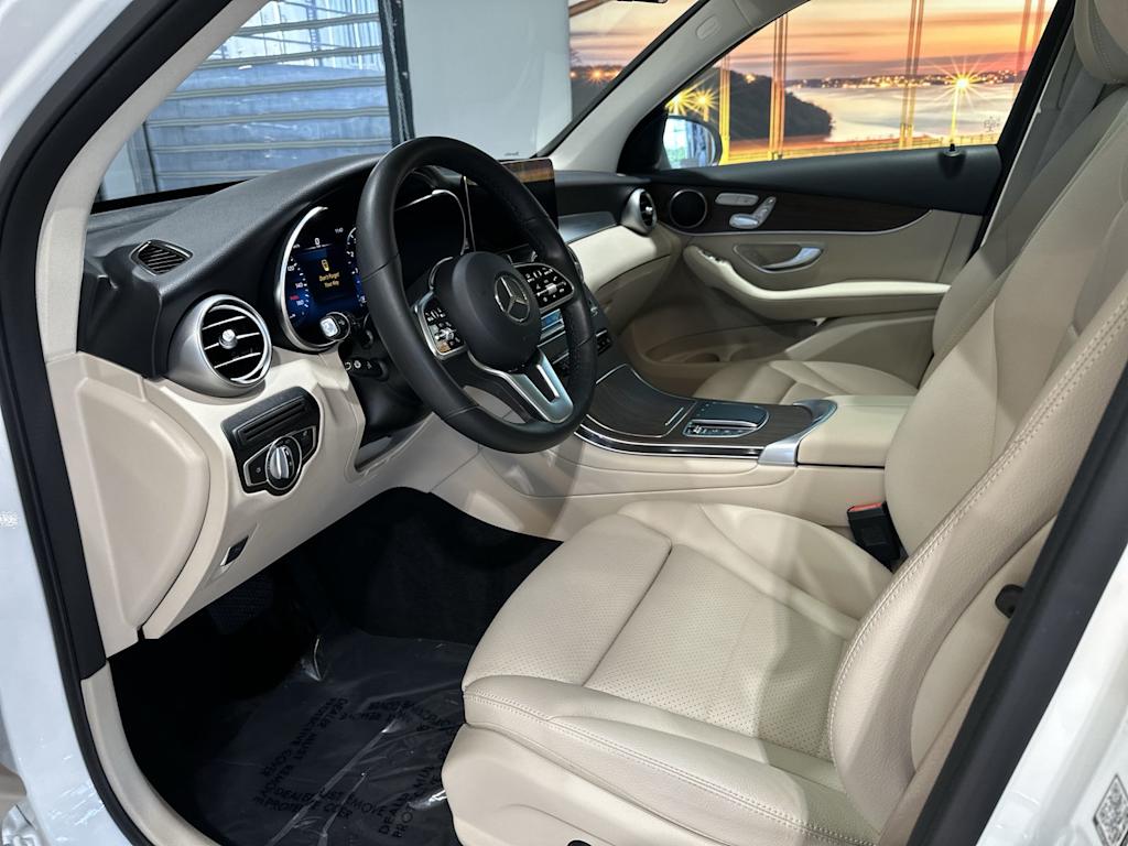 Thumbnail: 2022 Mercedes-Benz GLC - 11