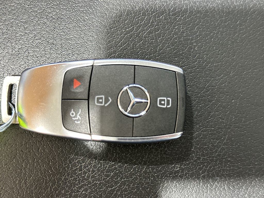 Thumbnail: 2022 Mercedes-Benz GLC - 17