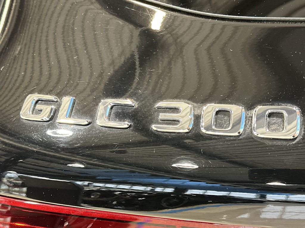 Thumbnail: 2022 Mercedes-Benz GLC - 30