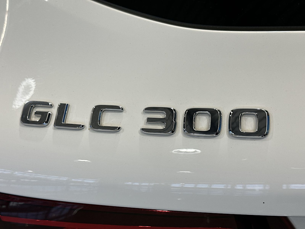 Thumbnail: 2022 Mercedes-Benz GLC - 7