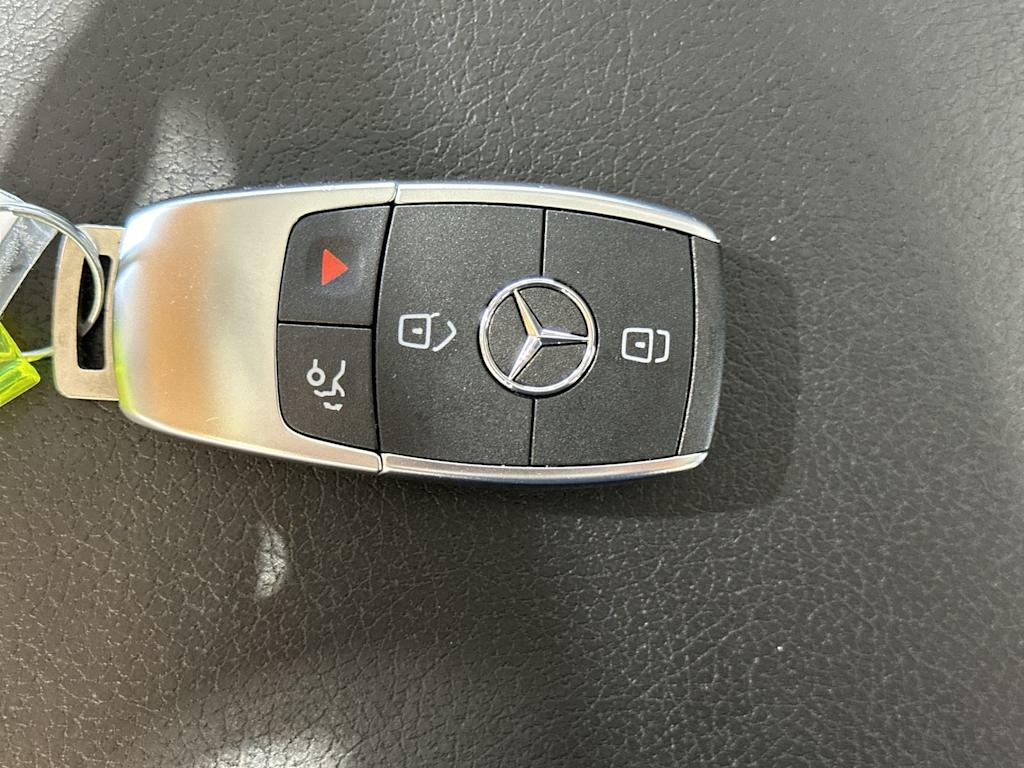 Thumbnail: 2022 Mercedes-Benz GLC - 18