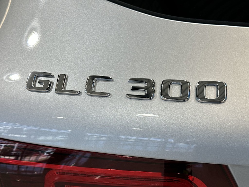 Thumbnail: 2022 Mercedes-Benz GLC - 7