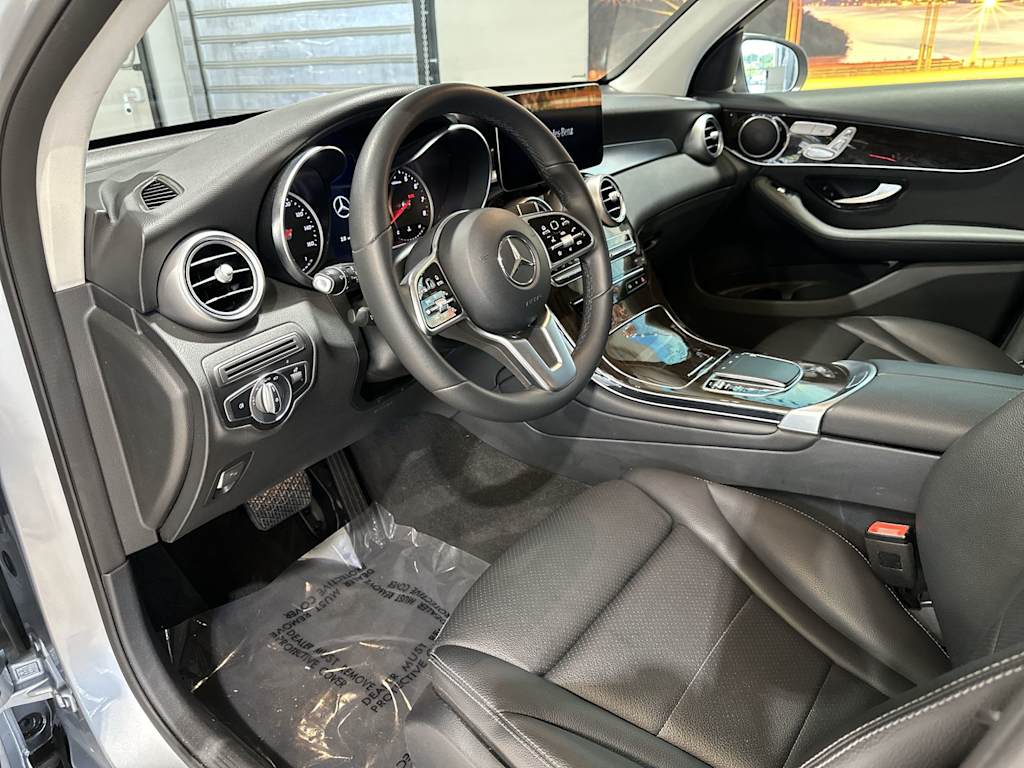 Thumbnail: 2022 Mercedes-Benz GLC - 2