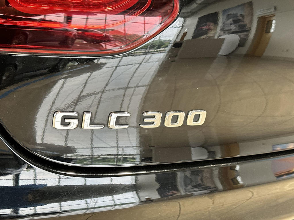 Thumbnail: 2023 Mercedes-Benz GLC - 6
