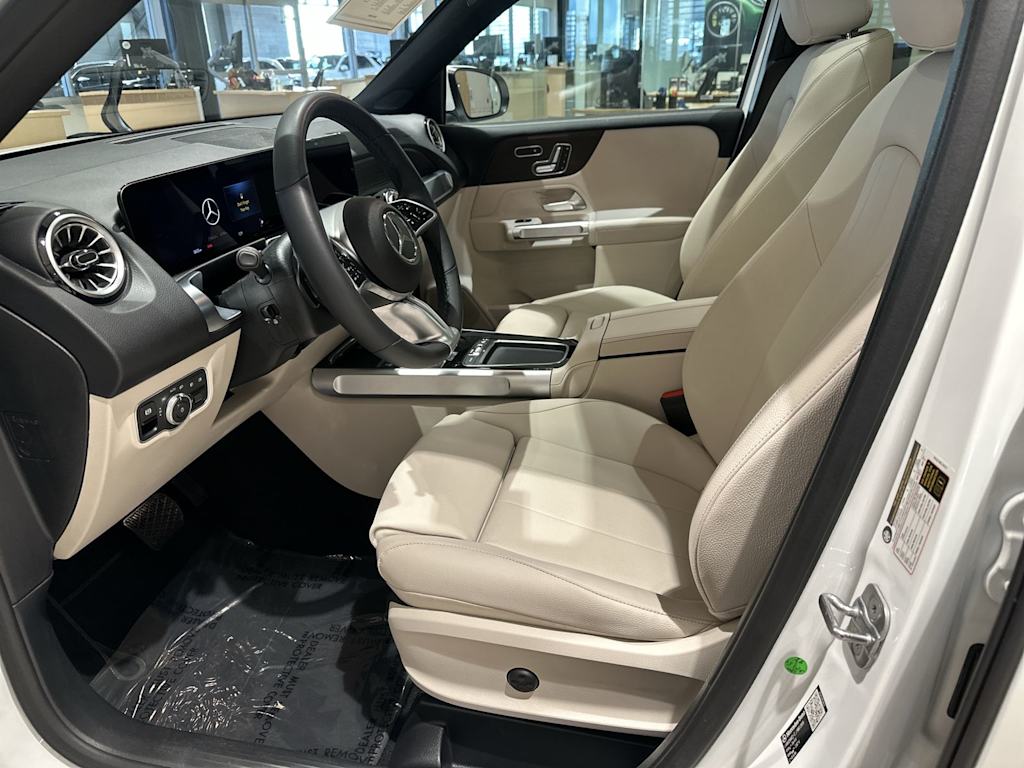 Thumbnail: 2026 Mercedes-Benz GLB - 11