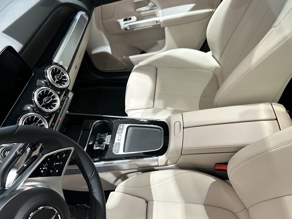 Thumbnail: 2026 Mercedes-Benz GLB - 14