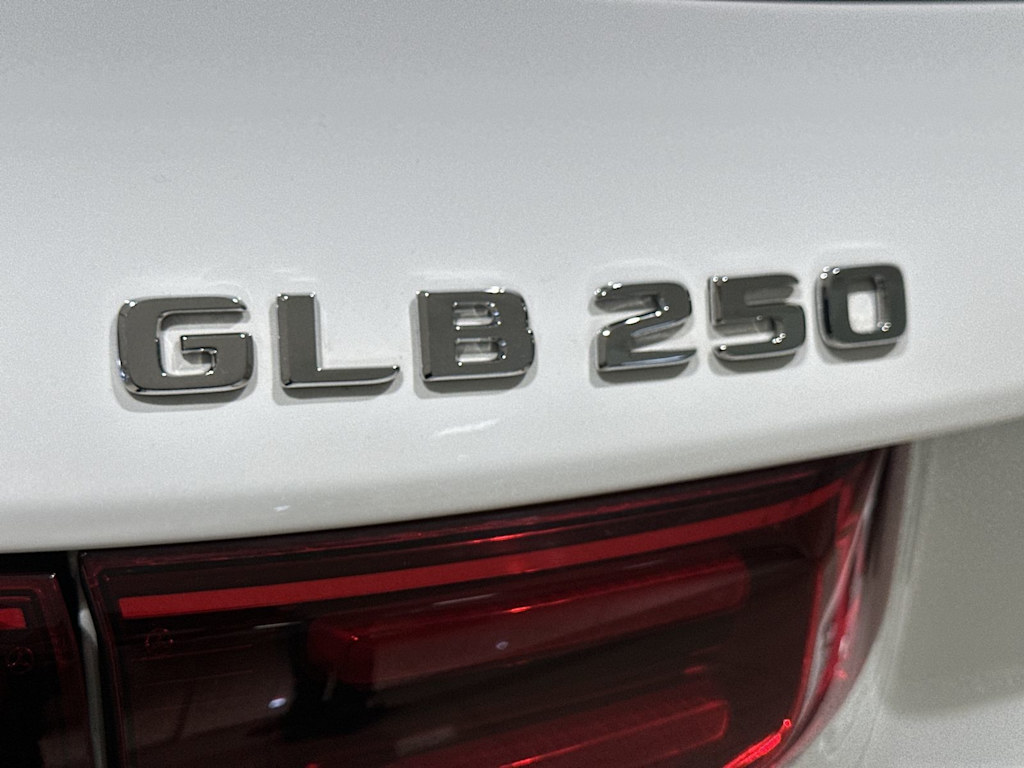 Thumbnail: 2026 Mercedes-Benz GLB - 7